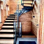 Hideaway Design By Belle Κίτσμπουελ