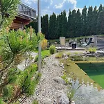 Hideaway Design By Belle Σαλέ Κίτσμπουελ