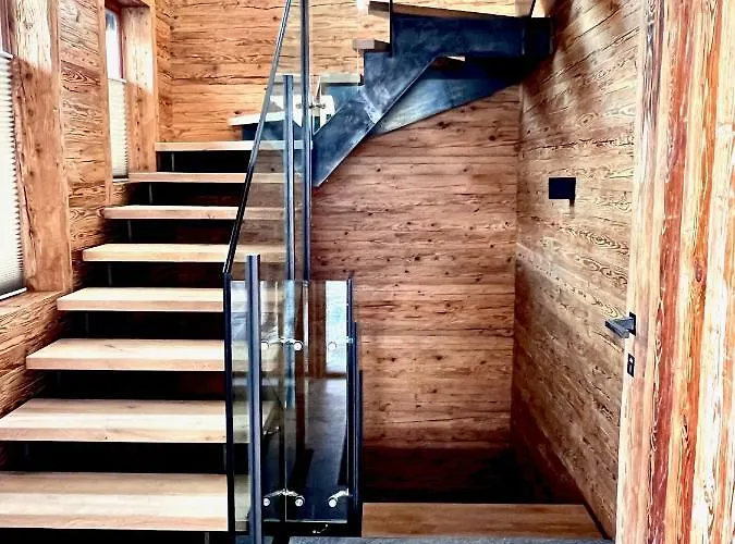 Hideaway Design By Belle 키츠부헬