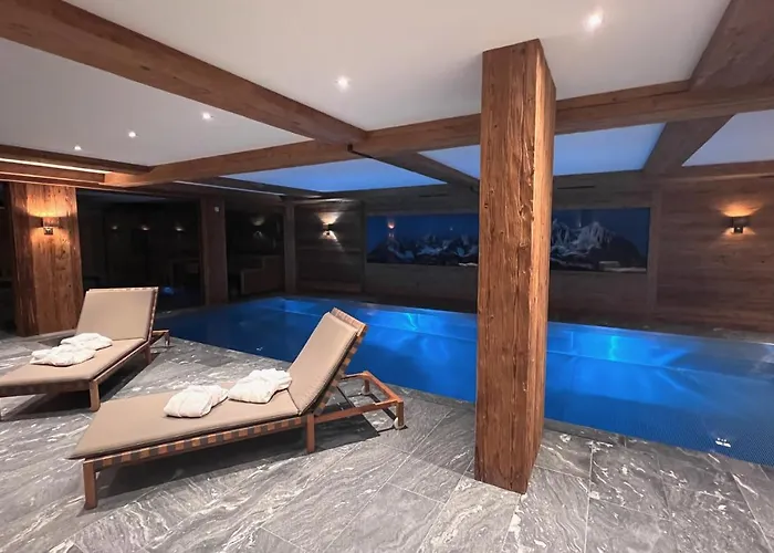 Hideaway Design By Belle 샬레 *