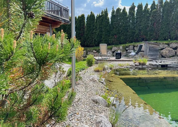 Hideaway Design By Belle 샬레 키츠부헬