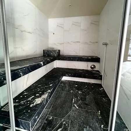 Hideaway Design By Belle Κίτσμπουελ